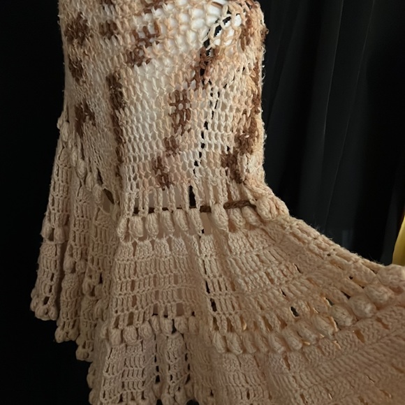 Handmade Crochet Vintage Cape - Picture 8 of 9